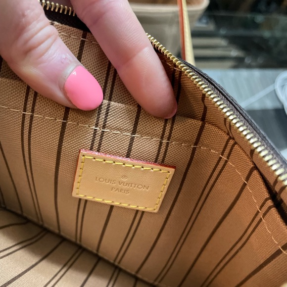 Louis Vuitton Neverfull MM monogram Beige - Picture 4 of 15